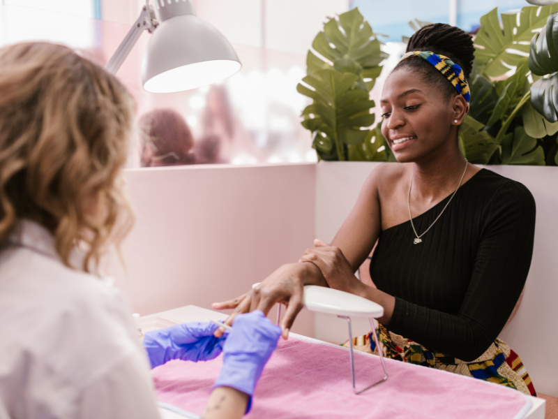 nail salon franchise